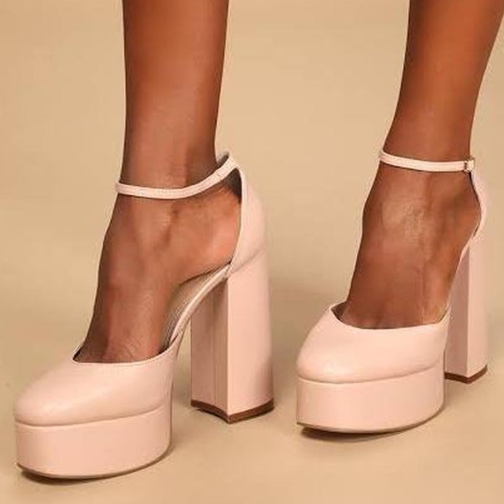 NWT! Blush nude pink platform pumps. Madden Girl